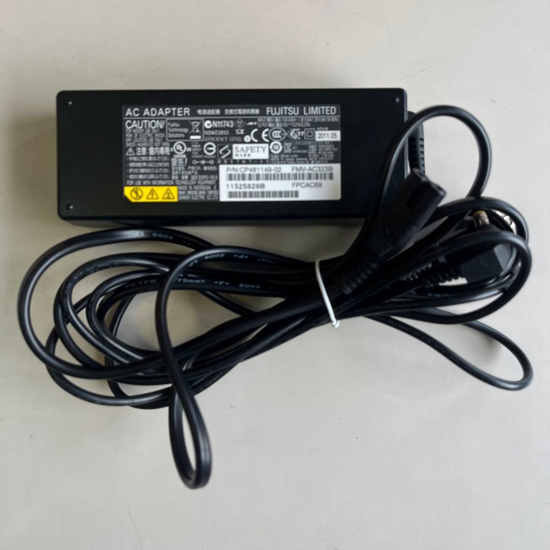 ☆格安美品XP☆富士通15.6インチ大画面長時間バッテリー第3世代i7