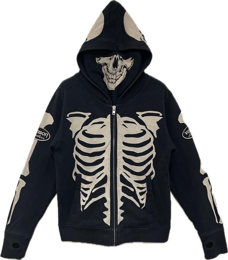 ＊VANSON ワッペン ハイネック 指穴 ボーン 骨 ジップパーカー M