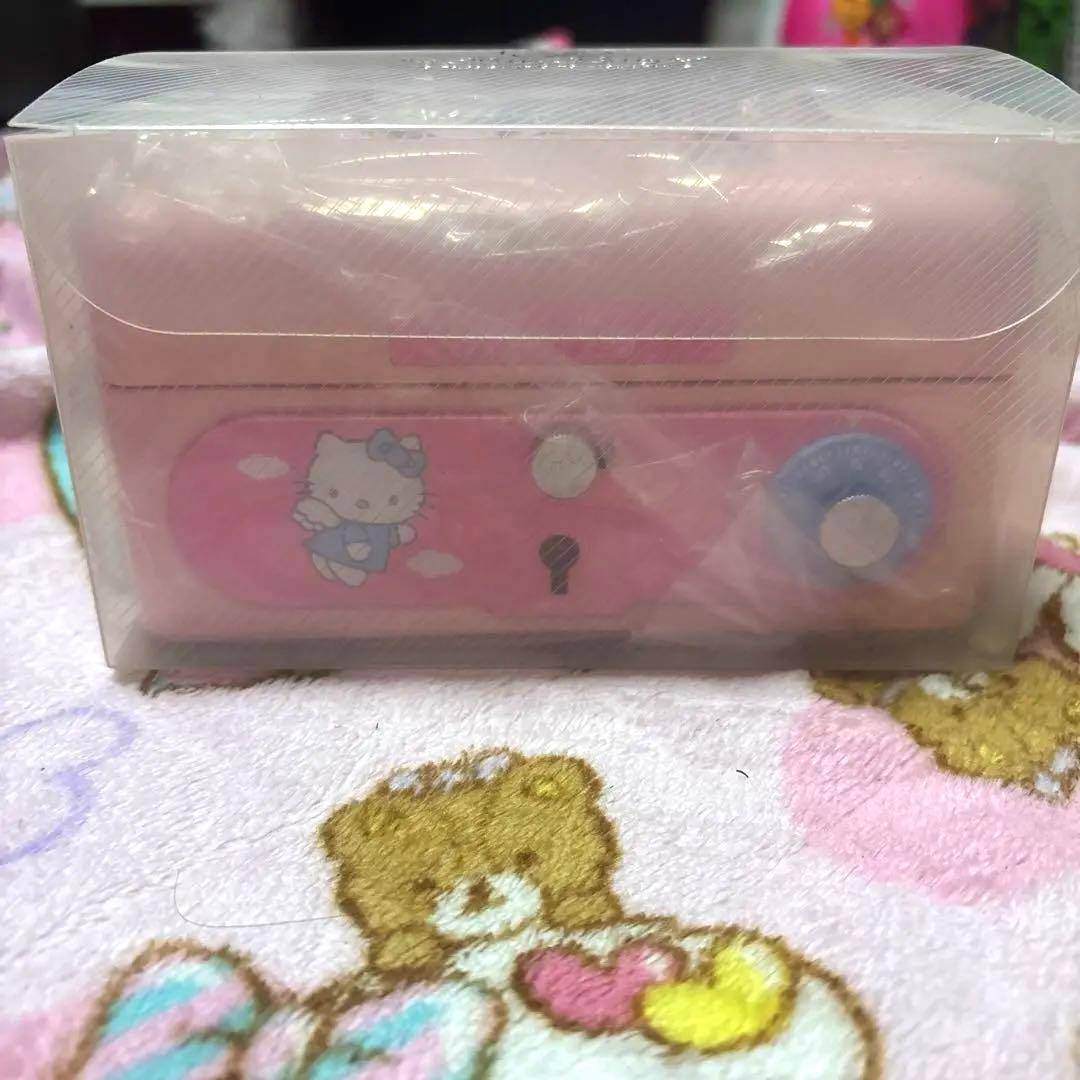 ♡ ハローキティ ミニ　手提げ　金庫　ピンク