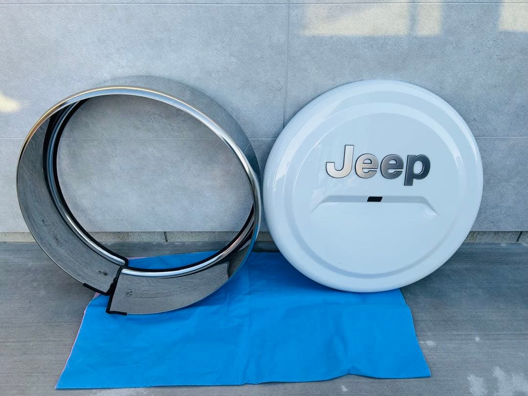 JEEP JL ラングラー リアタイヤカバー 白