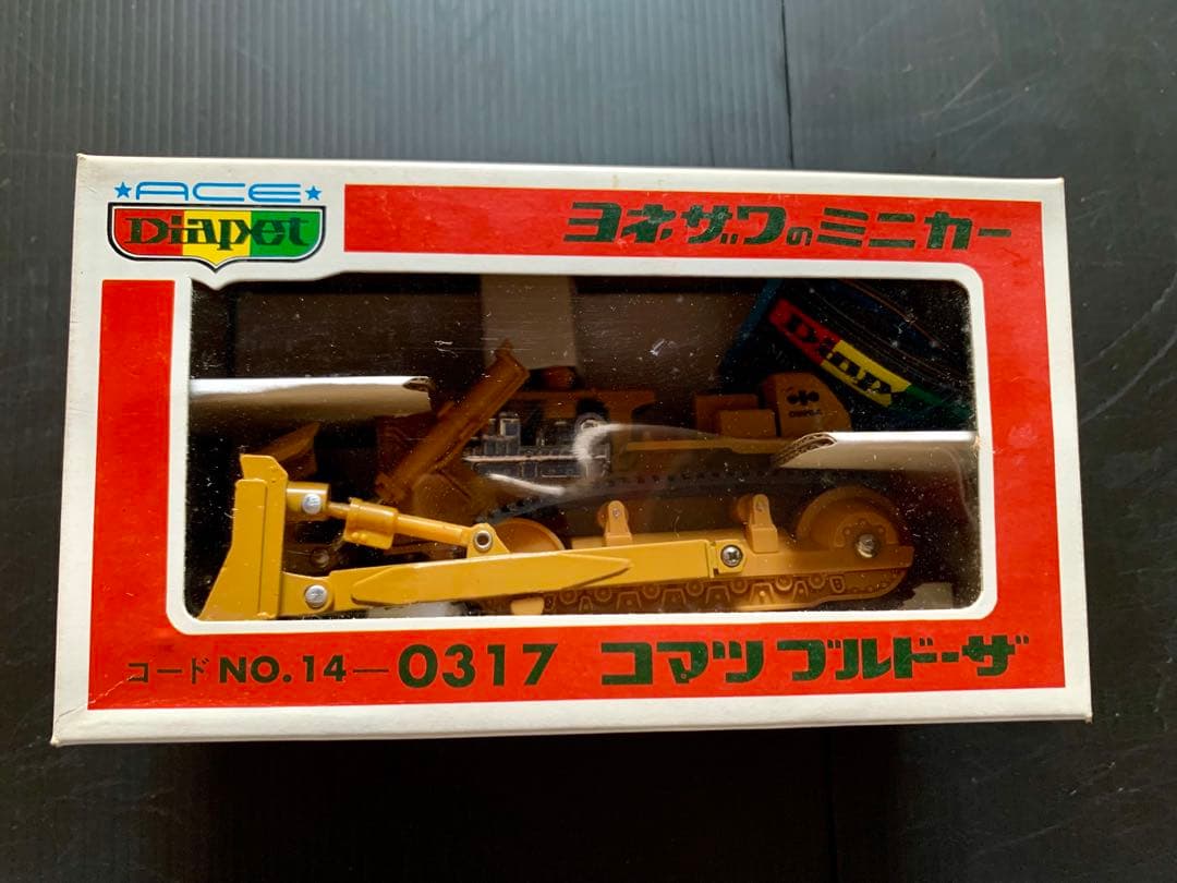 ダイヤペット エース コマツ D355A ブルドーザ 1/50 箱付きカタログ付