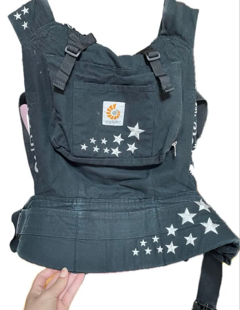 エルゴベビー 抱っこ紐 星柄 黒 - メルカリ