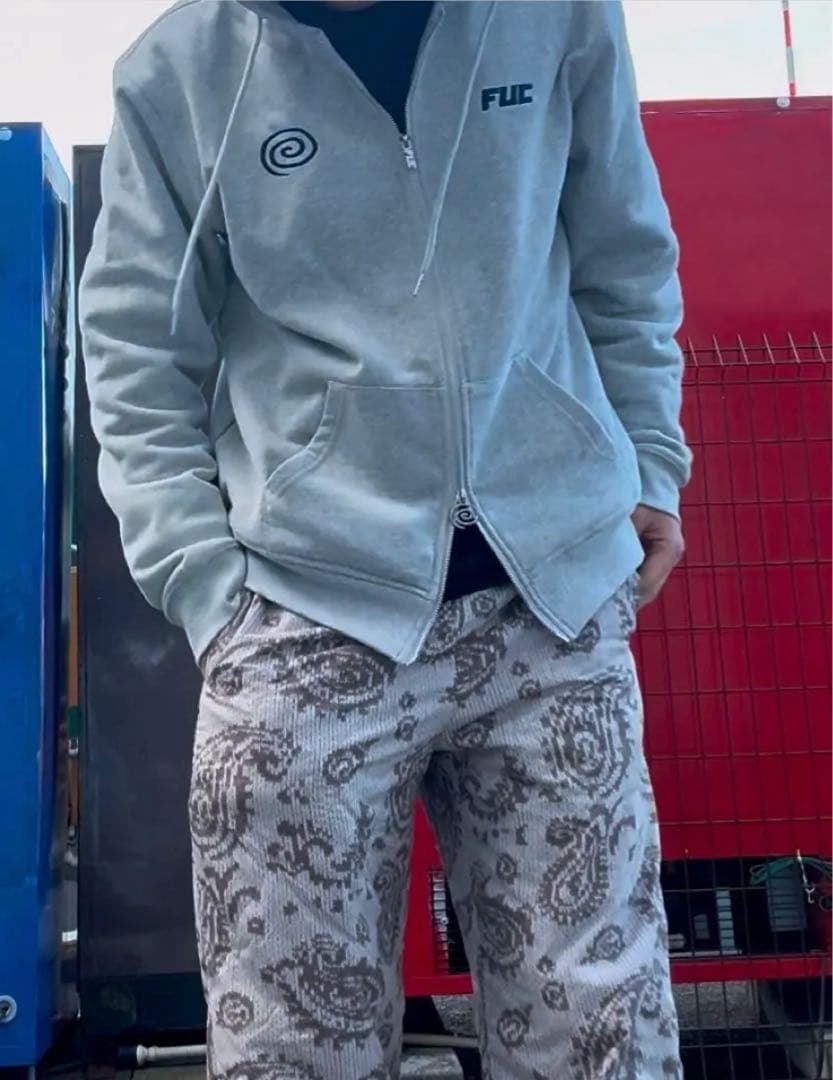 Sol soonerorlater×FUC ジップパーカー - メルカリ