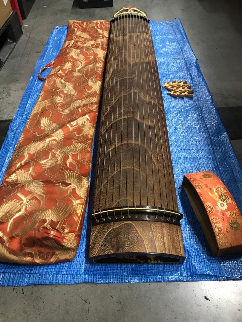 和楽器 お箏 弦楽器 箏 琴 在銘刻印あり