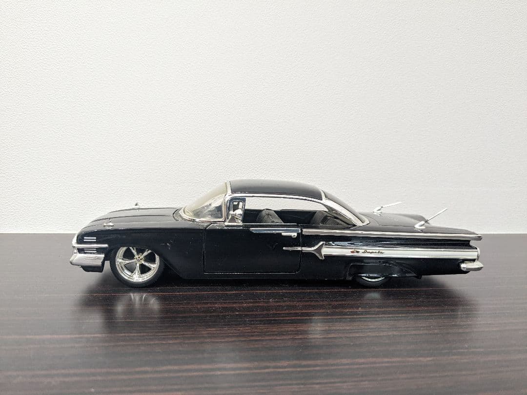 シボレーインパラ　1960 1/24 jadatoys Jada Road Rats 1960 Chevy Impala 2 Car Sets 1:24 & 1:64 Diecast | eBay