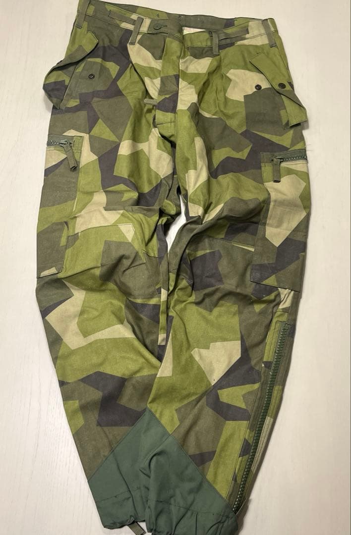 スウェーデン軍　M-90 フィールドパンツ M90パターン（スカンジナビアカモ）