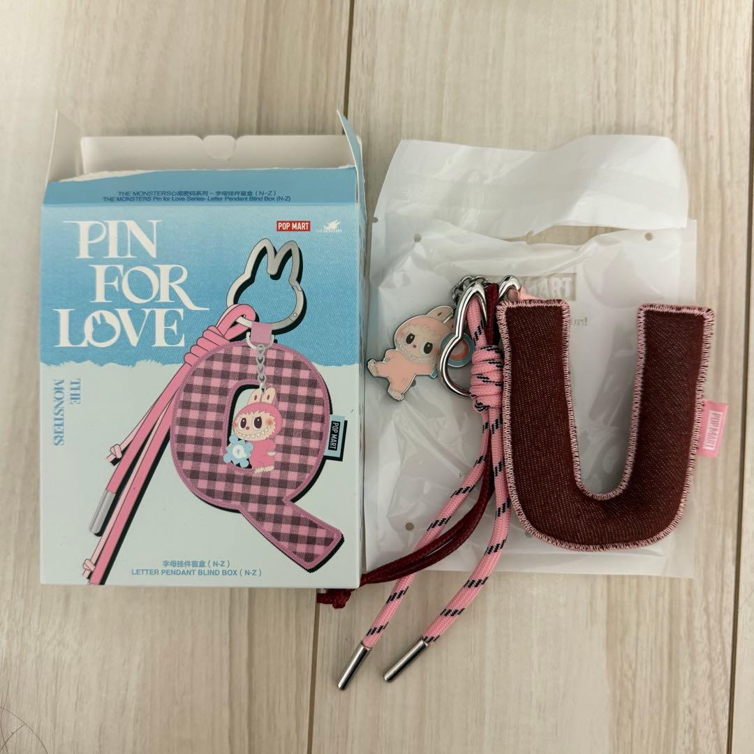 ラブブ PIN FOR LOVE イニシャル キーリング【U】 - メルカリ