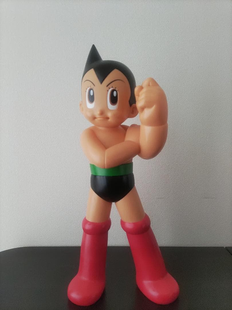 鉄腕アトム ASTRO BOY ソフビフィギュア ビリケン商会 手塚治虫 ビリケン商会 鉄腕アトム ゼンマイブリキのおもちゃ – レトロ手塚