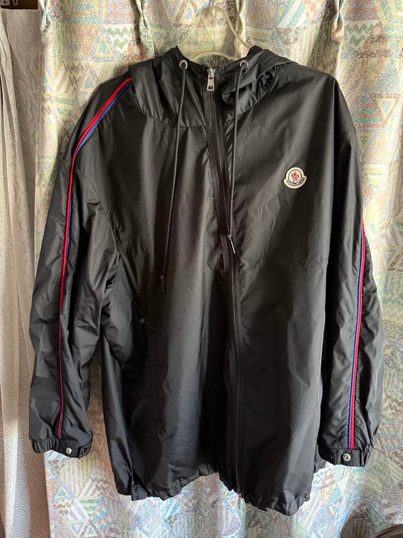 Moncler ナイロンジャケット フード付き　サイズ7