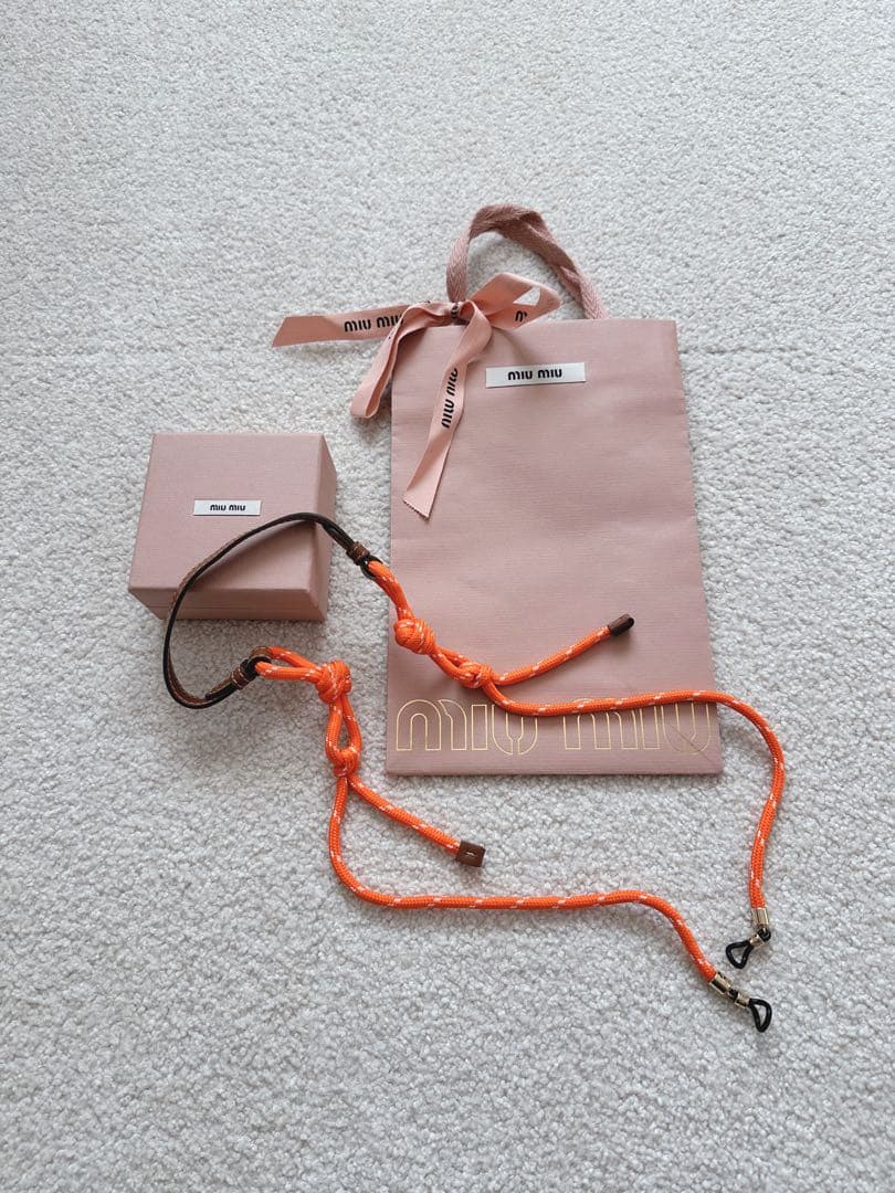 美品★MIUMIU グラスコード　メガネストラップ