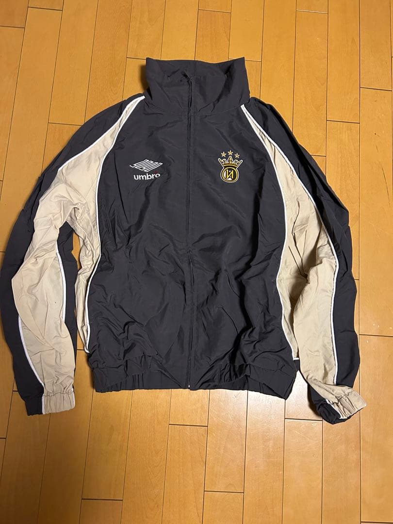 9090 × UMBRO セットアップ 「チャコールグレー」