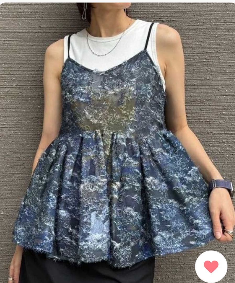 【限定値下げ】MEDI RACHEL FLUFFY ART CAMISOLE Ameri（アメリ）の「MEDI RACHEL FLUFFY ART CAMISOLE（キャミソール