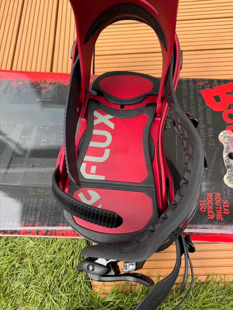 ク*ン様 FLUX スノーボードビンディング DS レッド