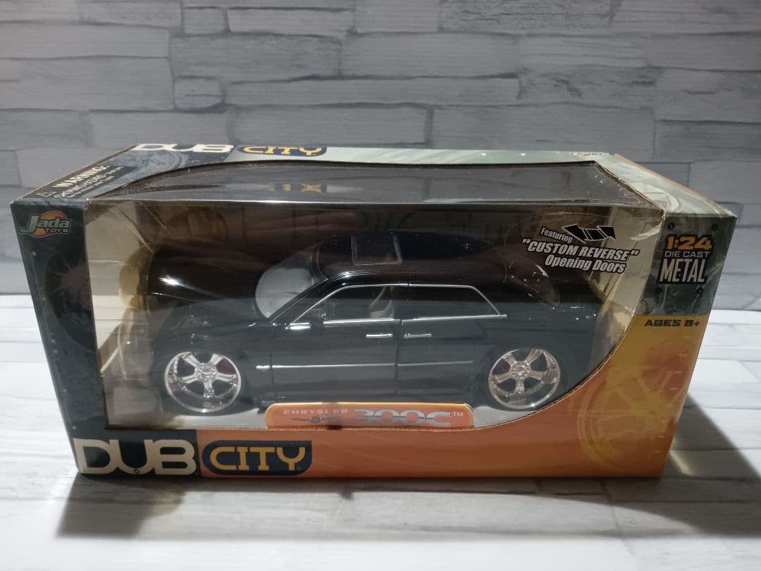1/24 jada クライスラー　300C ミニカー　ブラック
