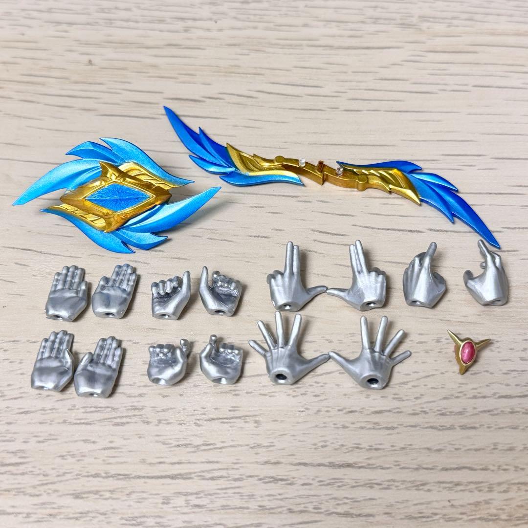 【美品・箱なし】S.H.Figuarts ウルトラマンデッカーダイナミックタイプ