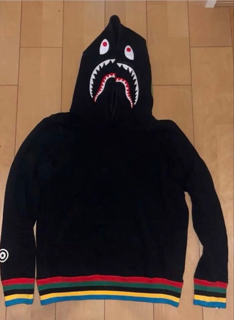 アベイジンエイプ　シャークパーカー 黒 A BATHING APE - A BATHING APE シャークパーカー 黒Lの通販 by Tomy's
