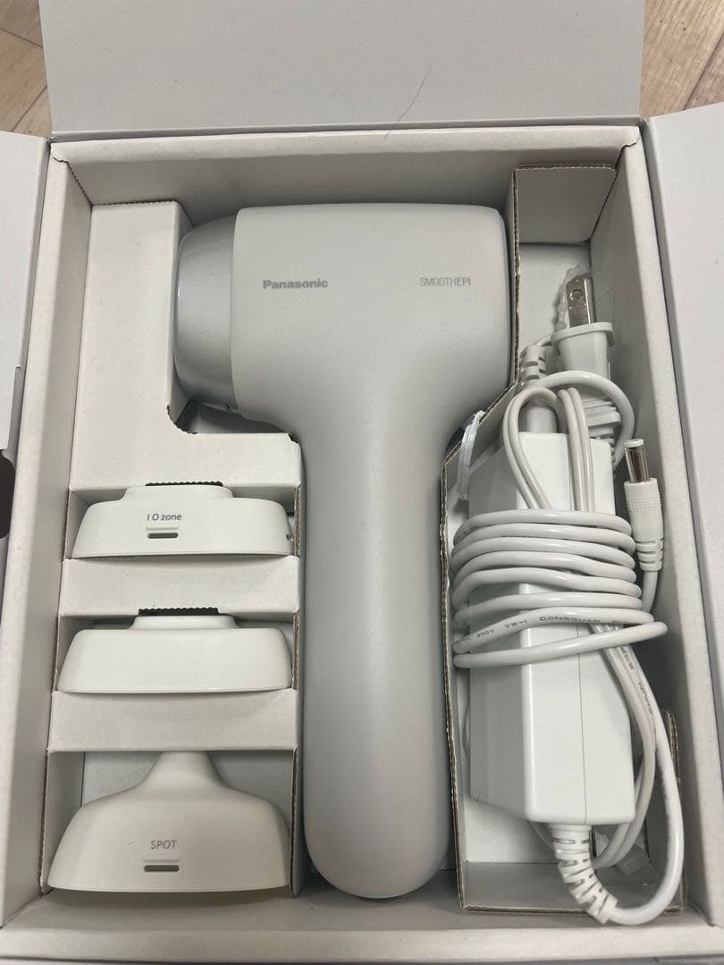 Panasonic SmoothEPI 脱毛器ES-WP9B-H 光エステ 無料の5年保証付 Panasonic ES-WP9B-H グレー 光エステ