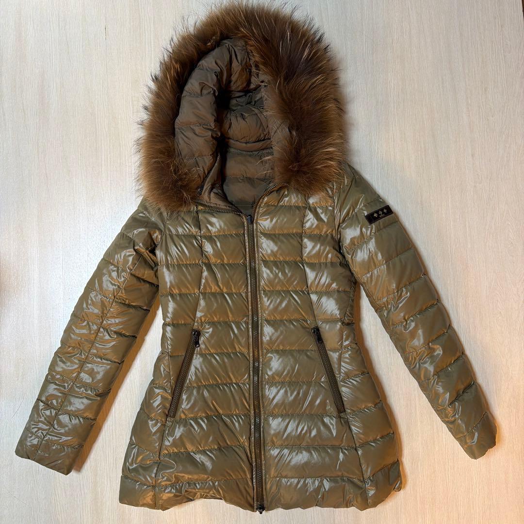 ✴︎りーり✴︎TATRAS フード付きダウンジャケット オリーブ リバーシブル