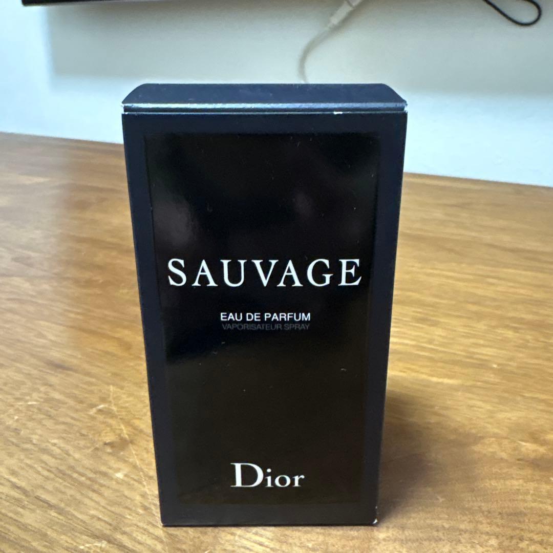 香水(男性用) Dior SAUVAGE Eau de Parfum 60ml