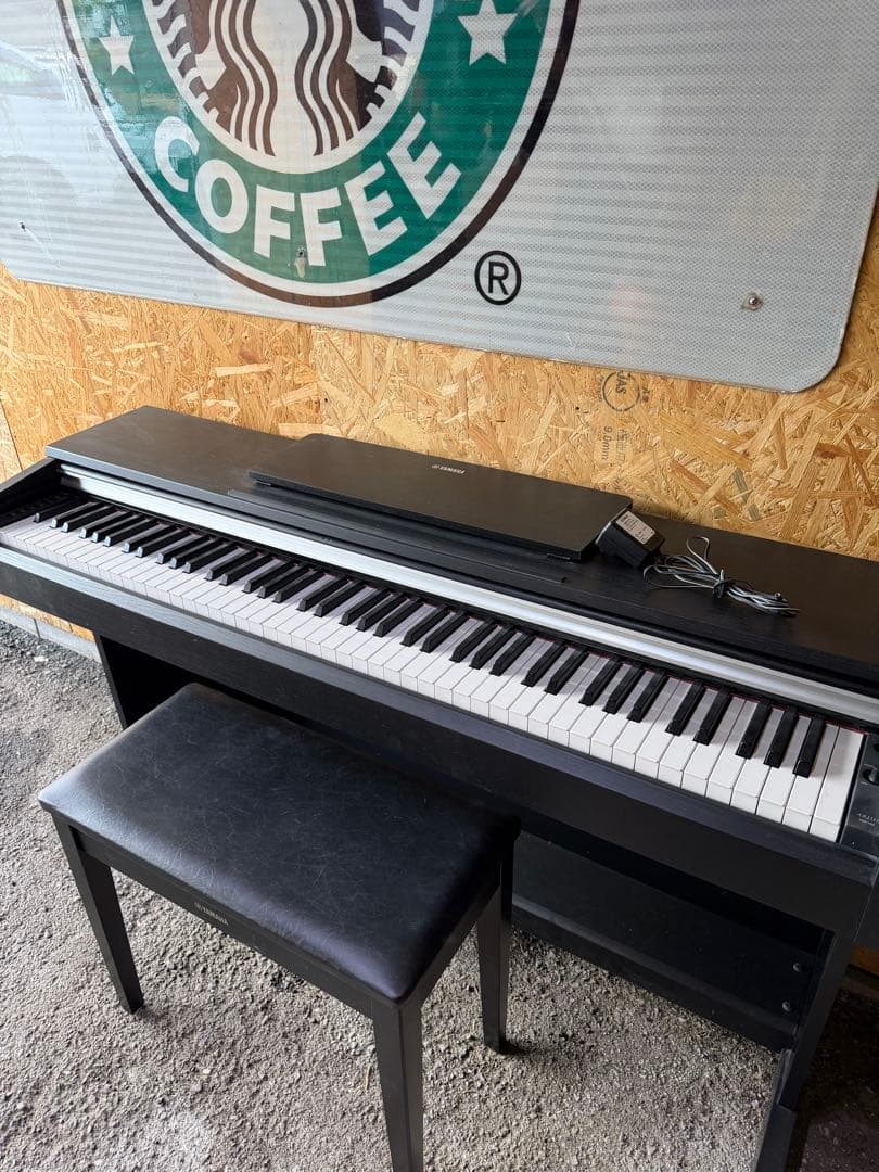 【直接引取りのみ‼️】美品 YAMAHA 電子ピアノ ARIUS YDP-142B Yamaha Arius YDP-142B Digital Piano in black weighted keys stock