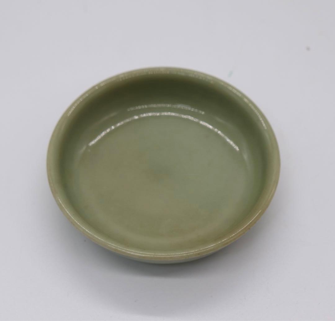 中国　青磁小皿　古陶磁器　送料込み0108