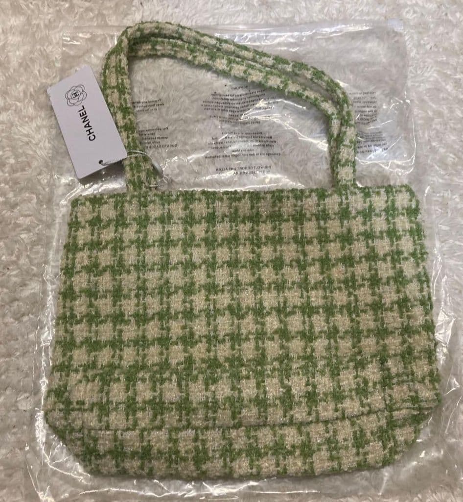 CHANEL ツイードバッグ シフォン パール VIPギフト ノベルティ - メルカリ