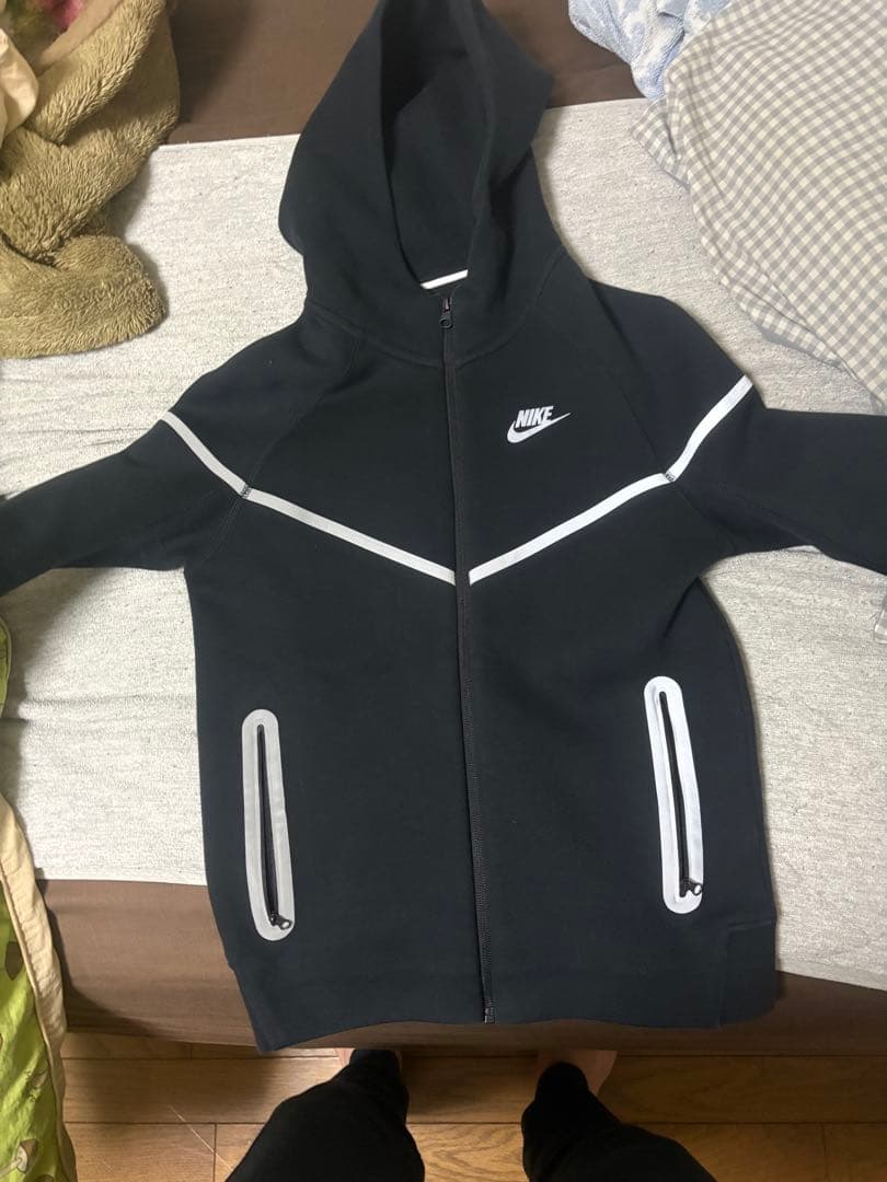 Nike リフレクティブテックフリース　反射テック