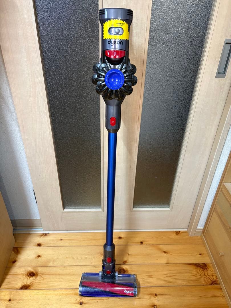 動作品】ダイソン dyson SV11コードレスクリーナー - メルカリ