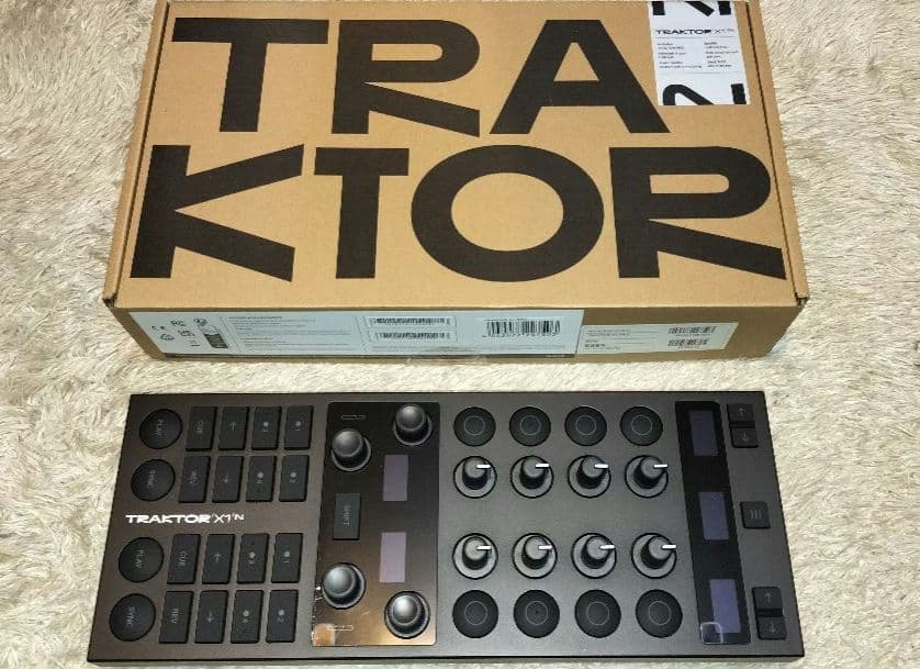 DJ機材 NATIVEINSTRUMENTS Traktor Kontrol X1 MK3 Native Instruments Traktor Kontrol X1 MK3
