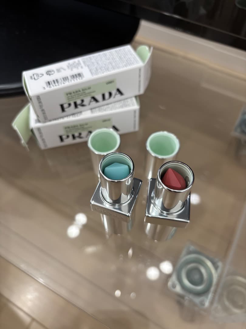 PRADA BALM プラダリップバーム 　2本セット