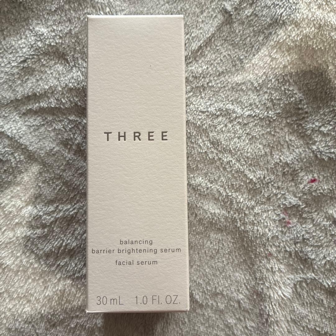 THREE バランシング バリア ブライトニング セラム
