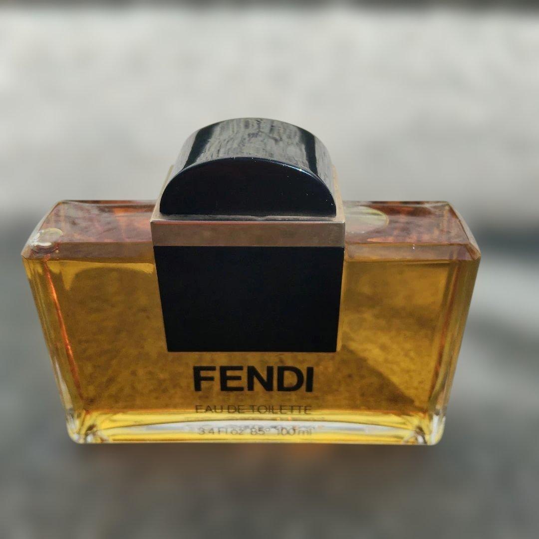 FENDI オードトワレ　100ml 箱無し　80'~90' Vintage FENDI - 100ml - Ships CANADA ONLY - Eau De Toilette - Discontinued