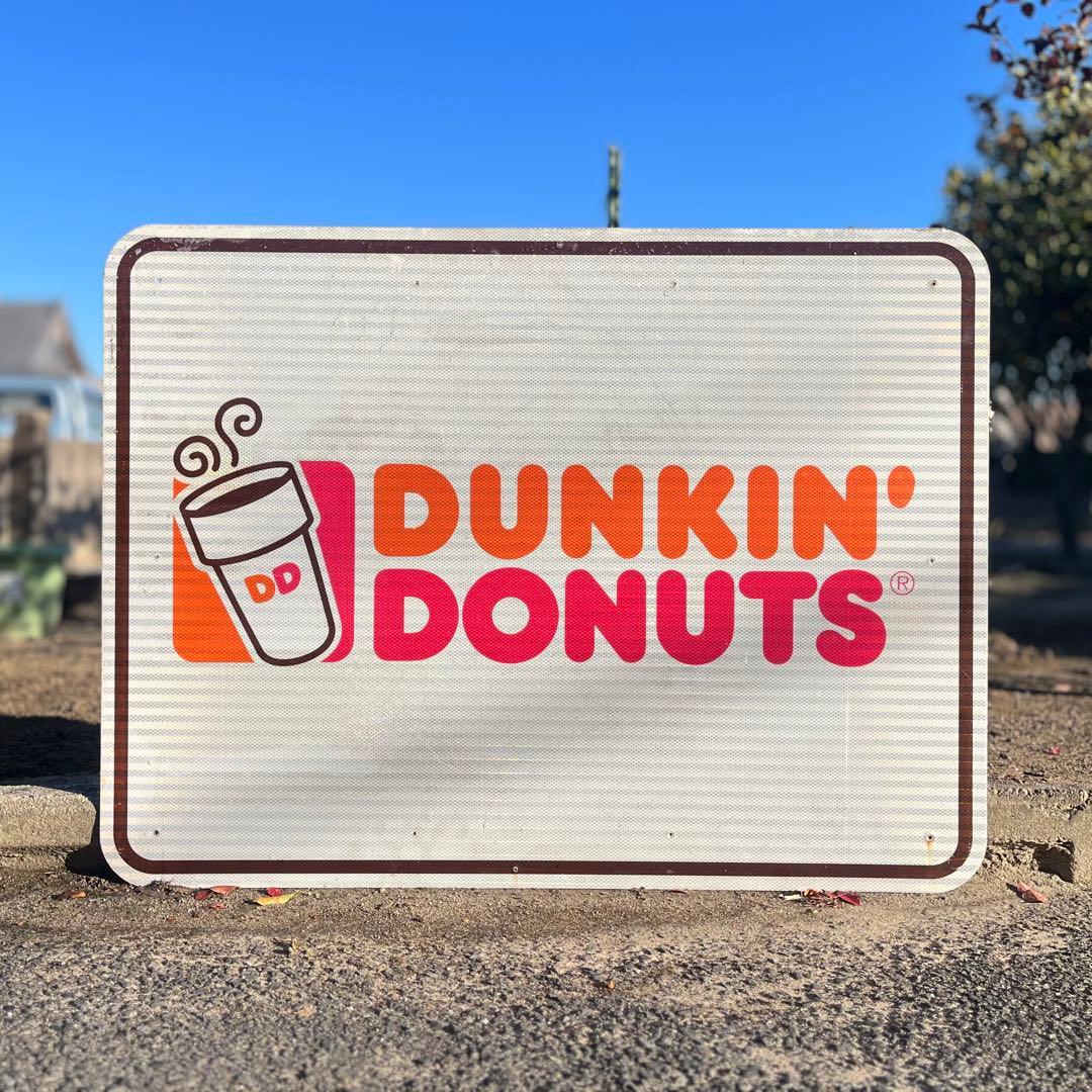 Dunkin Donuts (ダンキンドーナツ) ハイウェイサイン