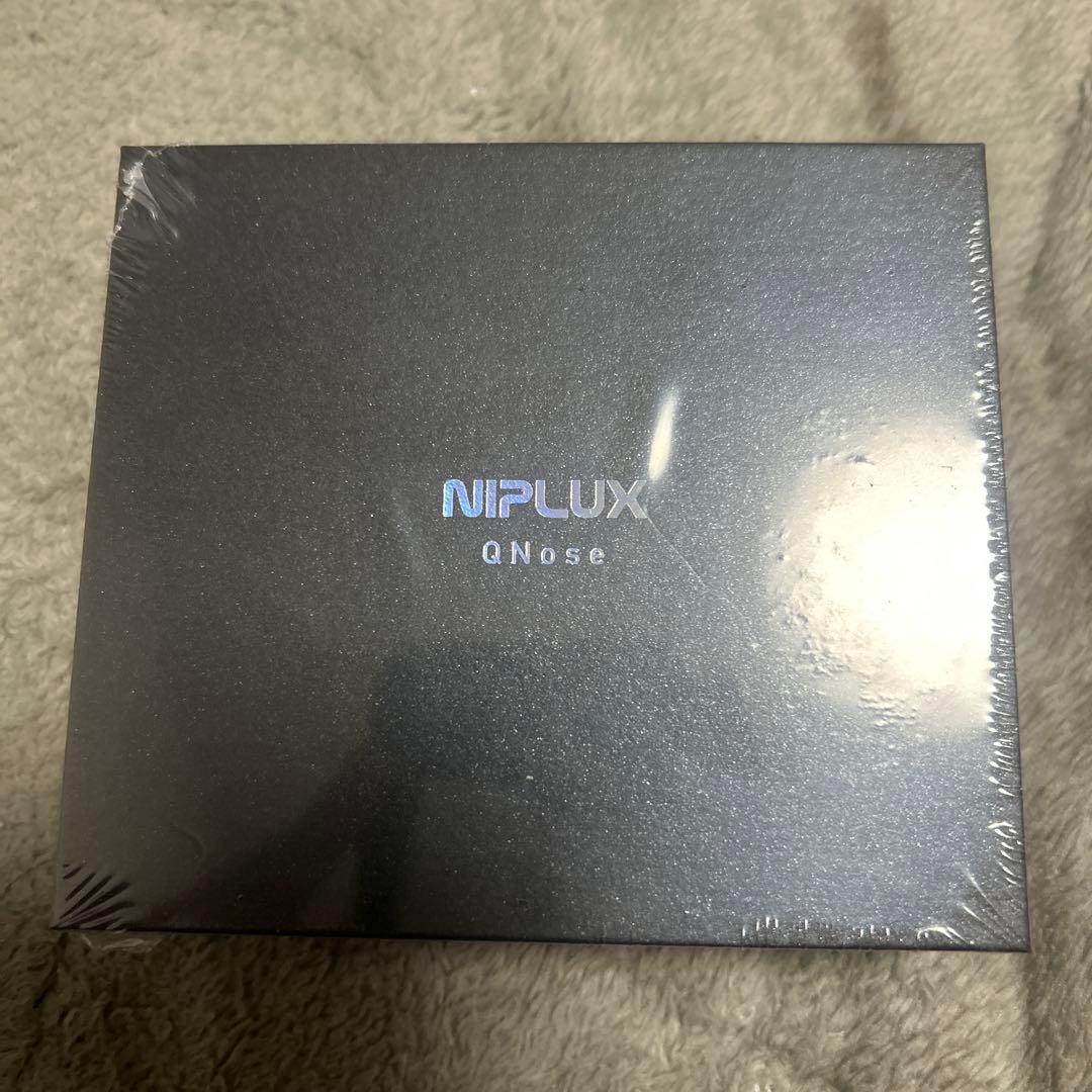 最終値下げNIPLUX QNose キュノーズ 鼻専用美顔器　【新品・未使用】