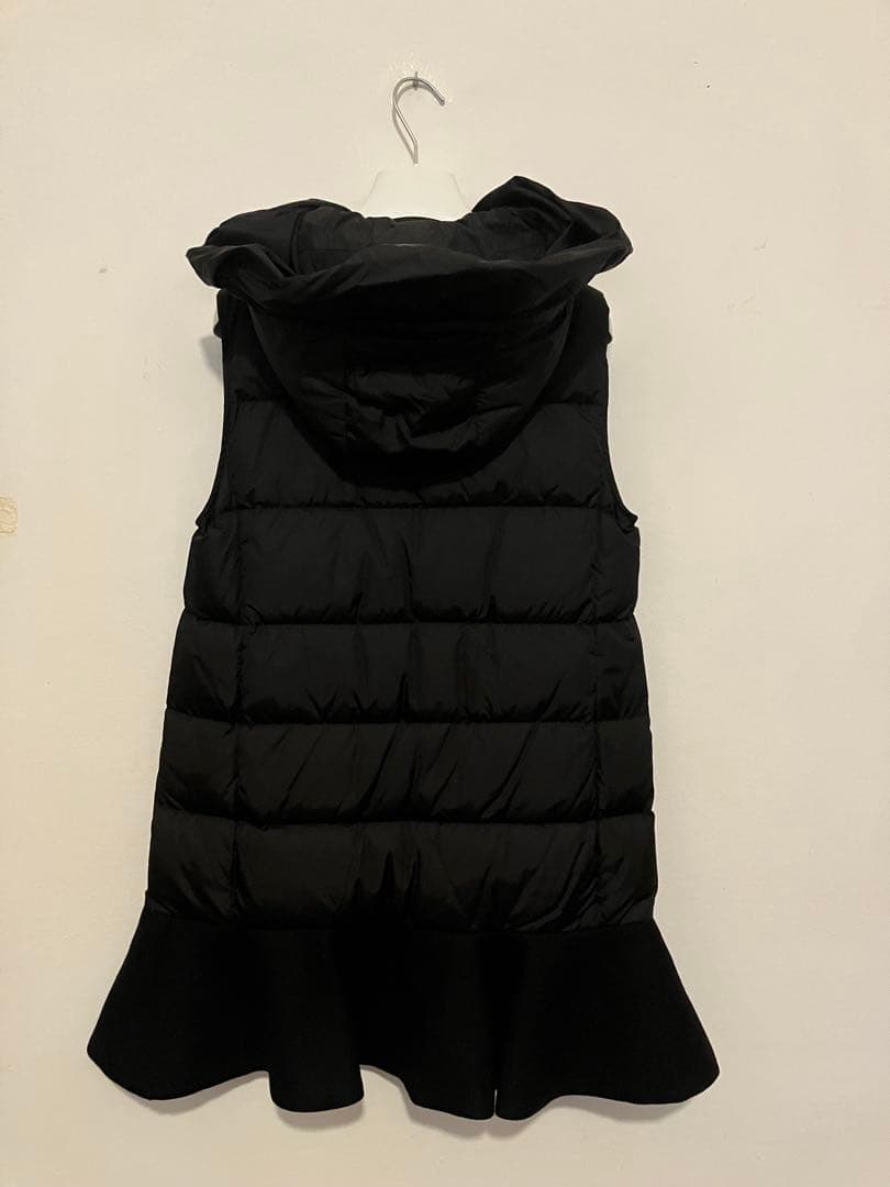 Moncler モンクレール ダウンベストとコート Euphemia ブラック - メルカリ