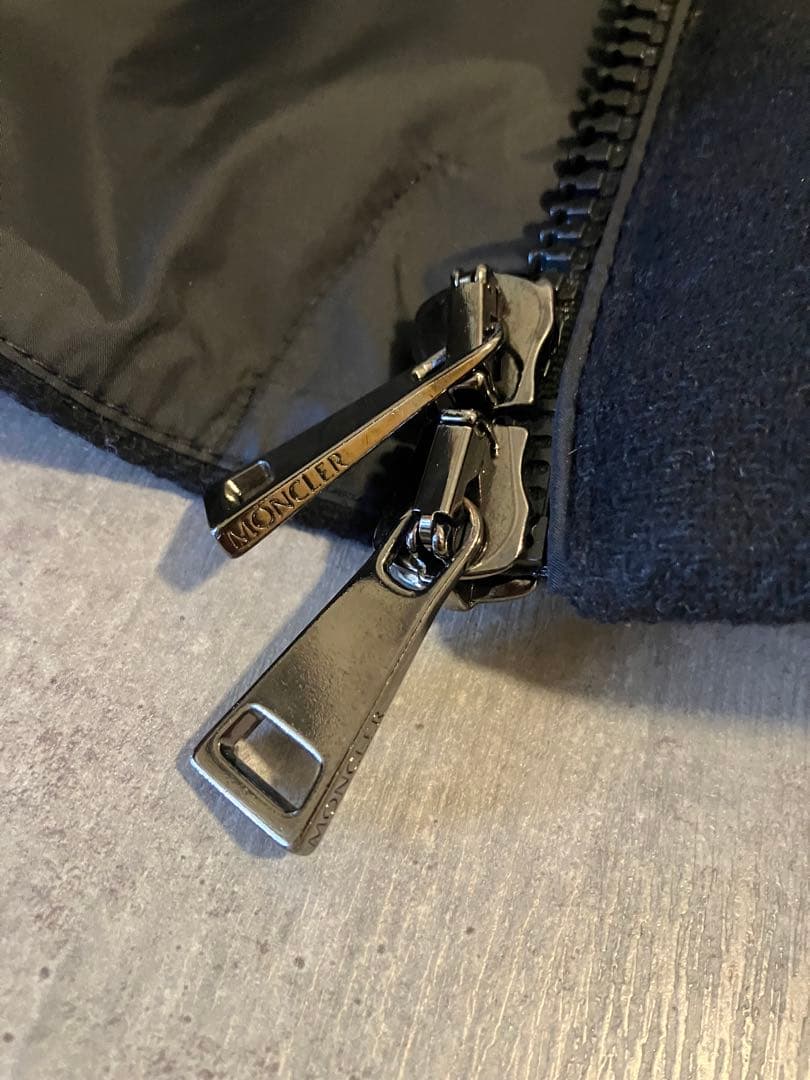 Moncler モンクレール ダウンベストとコート Euphemia ブラック - メルカリ