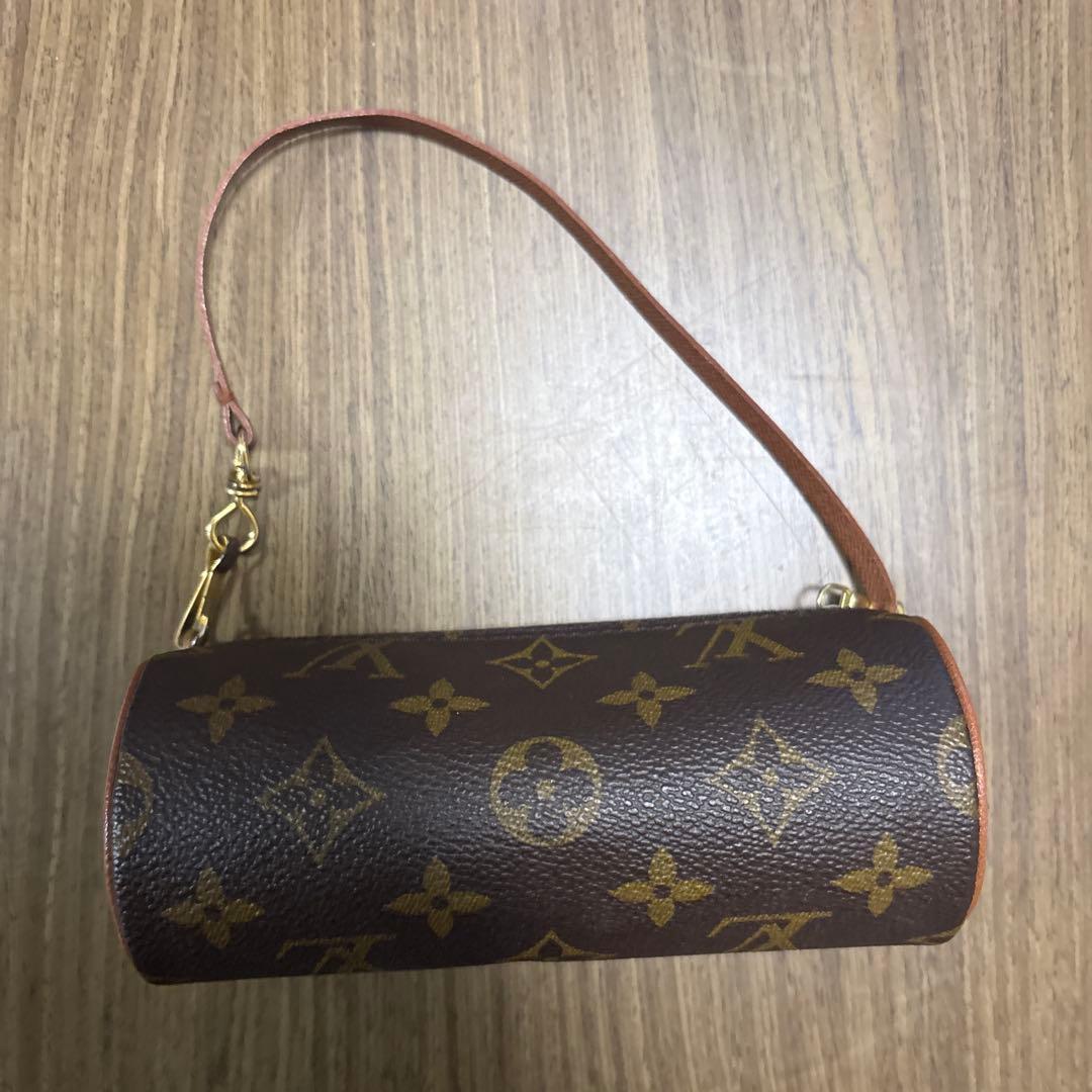 Louis Vuitton ルイヴィトン　モノグラム　パピヨン　ポーチ LOUIS VUITTON ルイ・ヴィトン モノグラム パピヨンポーチ