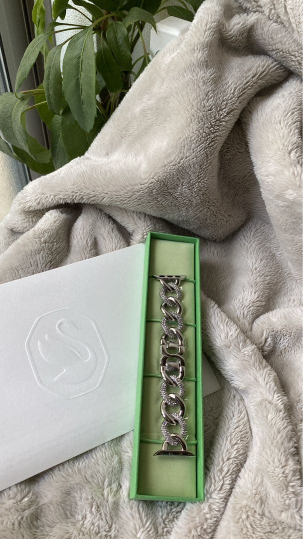 SWAROVSKI スワロフスキー　sparkring チェーンストラップ