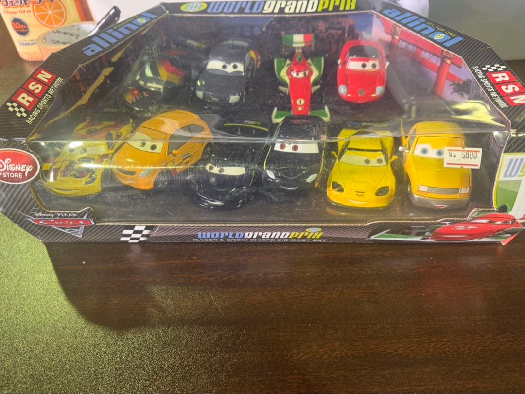 ミニカー s1660 Pixar CARS DISNEYSTORE COLLECTOR ディズニー ピクサー カーズ 2024 マテル 1/55スケール ダイキャスト