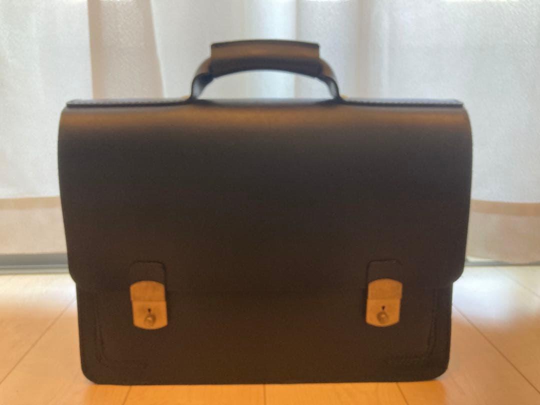 ヘルツ　前後ふた付きポケット・2wayビジネスバッグ(BC-54) 前後にフタ付ポケットが付いた本革の2wayビジネスバッグ / 革鞄のHERZ