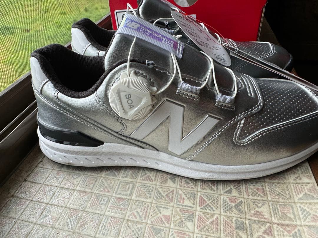 ニューバランス　レディースゴルフシューズ　BOA 23.5cm