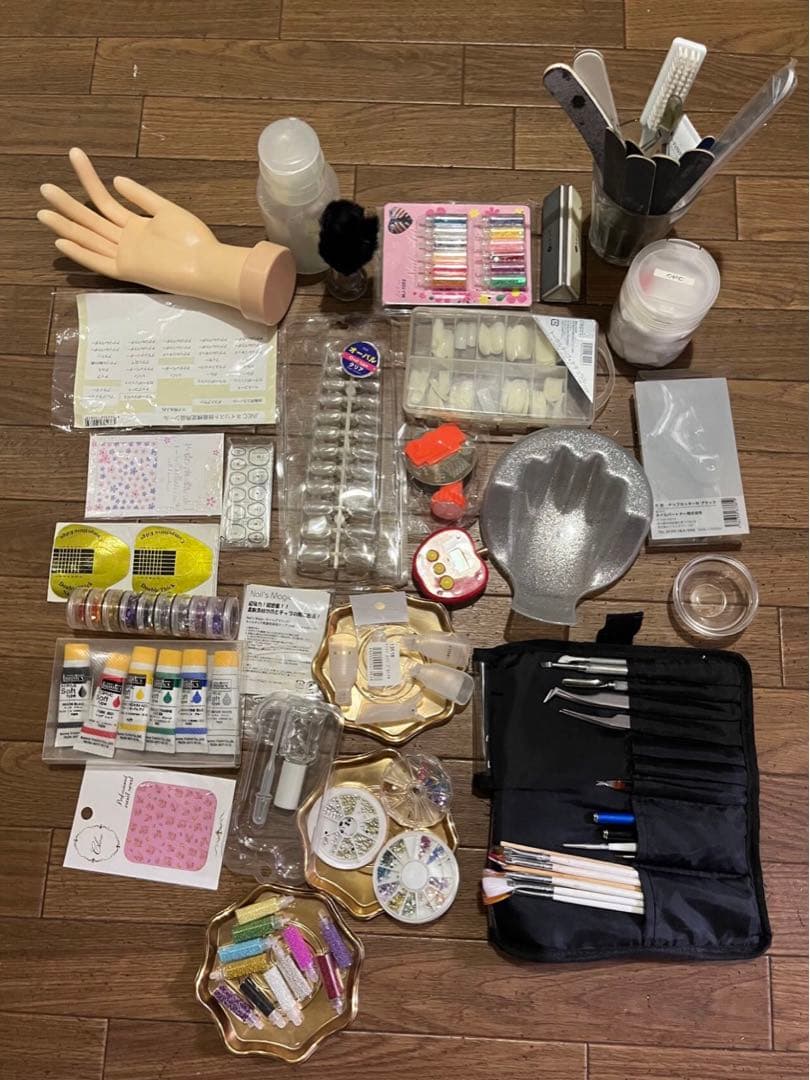 ネイルシール、 ネイルパーツ、ネイル用品まとめ売り 楽天市場】ネイルシール 定番柄6種セット 貼るだけ ワンポイントに