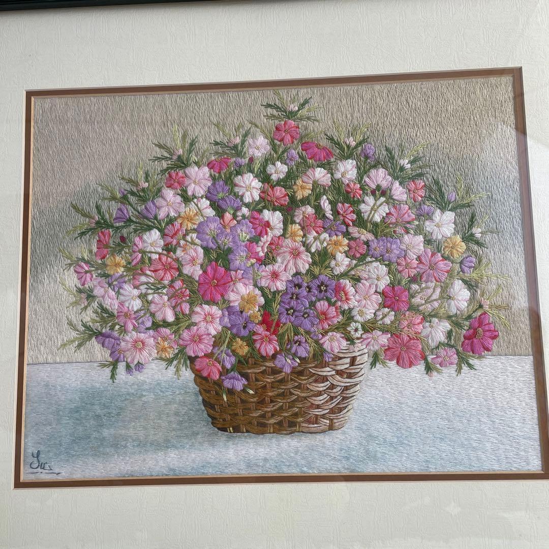 ベトナム刺繍絵、コスモス刺繍画、グエン.クオック.スゥ氏作、額入り