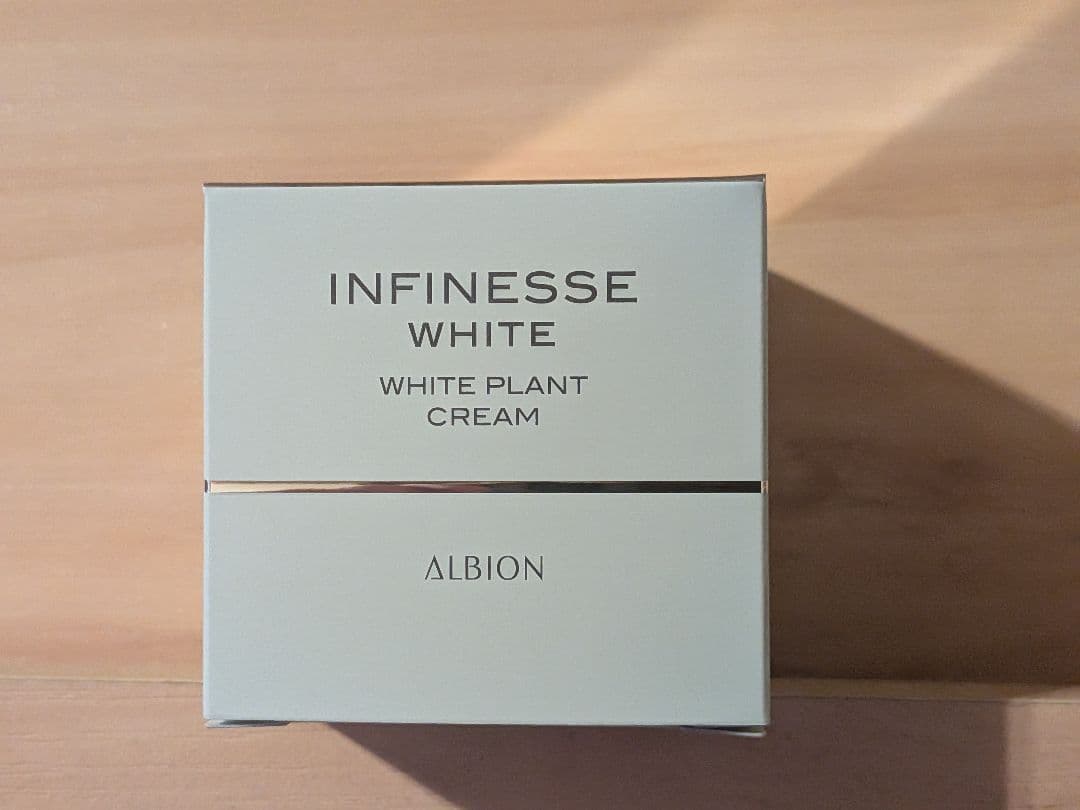 即購入歓迎 アンフィネスホワイト プラント クリーム 薬用美白 3点 アンフィネスホワイト ホワイト プラント クリームをレビュー