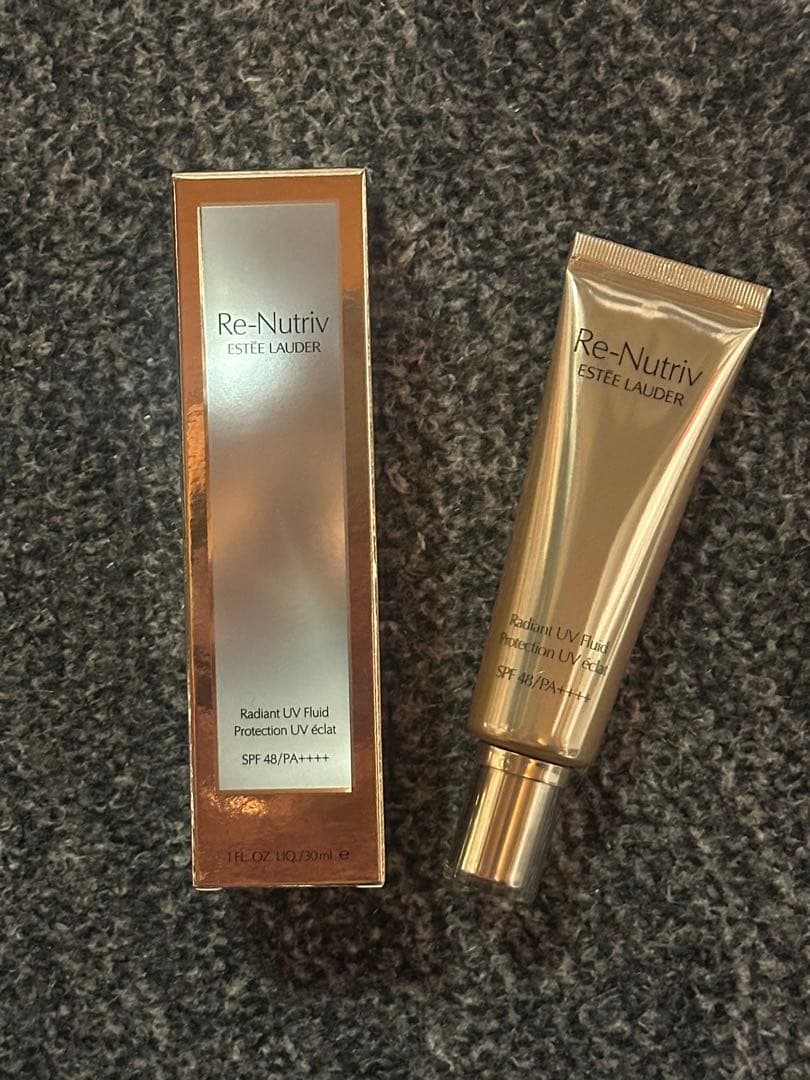 エスティローダー リニュートリィブラディアントUVフルイド