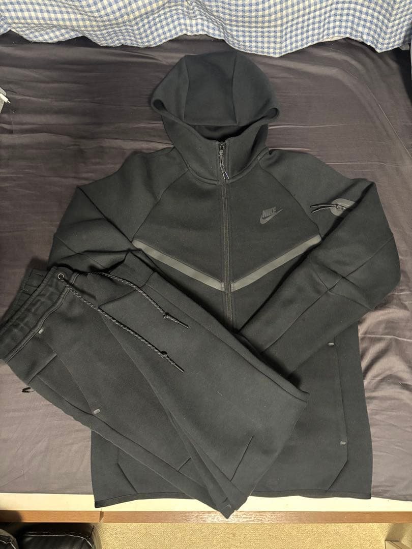 Nike テックフリース上下セットS 赤タグ
