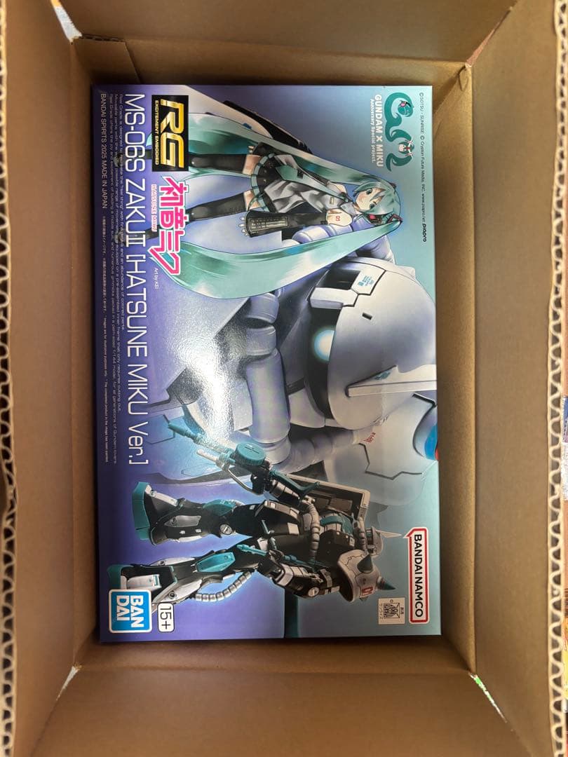 RG 1/144 MS-06S ザクII [初音ミクVer.]