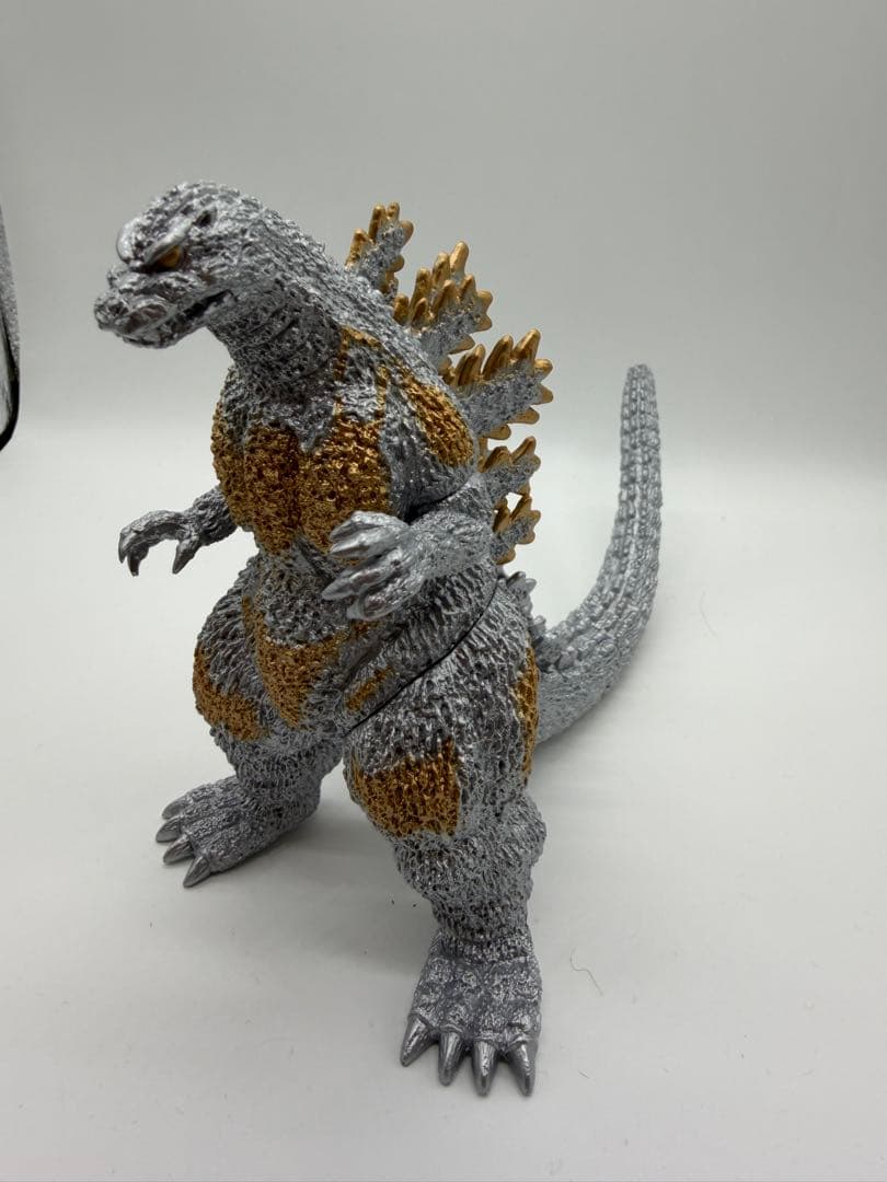 純米酒 バーニングゴジラ フィギュアのみ - メルカリ