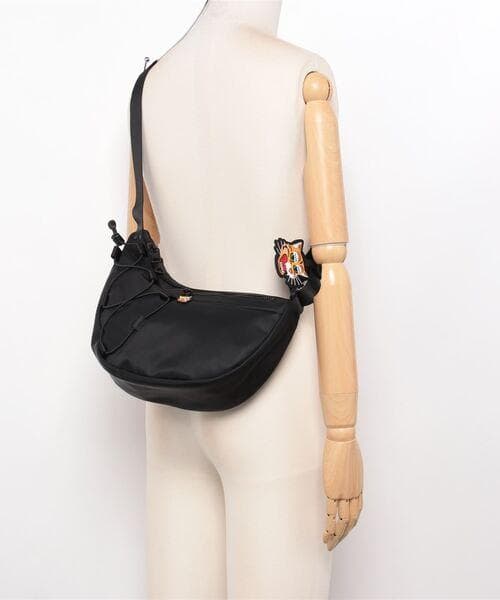 オニツカタイガー スモールメッセンジャーバッグ 新品 未開封 ブラック