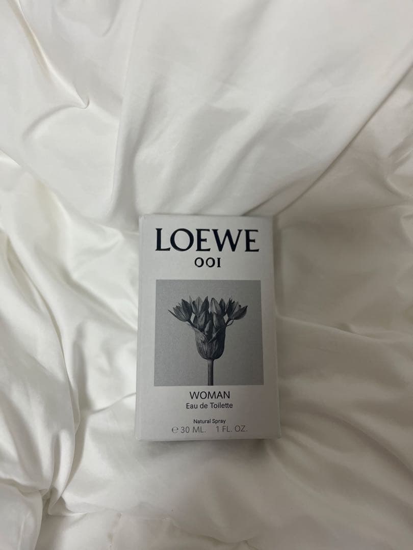 ロエベ LOEWE 001 ウーマン オードゥトワレ 30ml